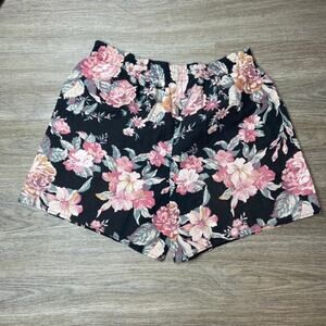 Vintage Floral Wide Leg Shorts (M)
